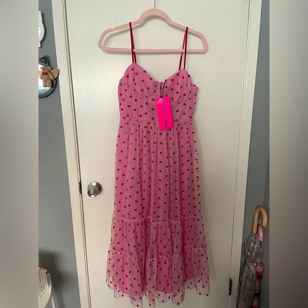 BNWT Valentine🩷 Love Heart 🩷Dress. The Viral Tik Tok dress 🩷